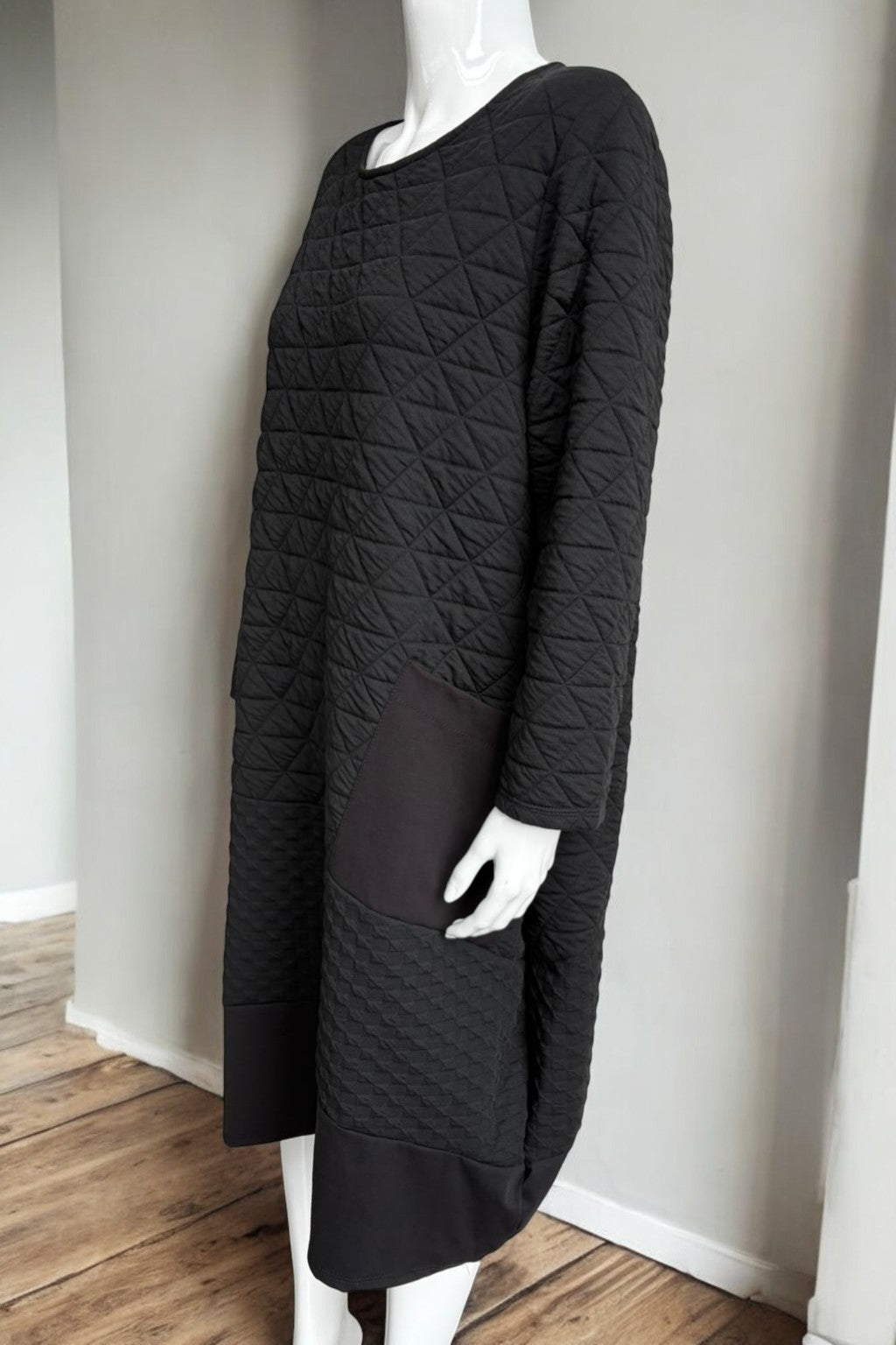 Quilted Black Midi Cocoon Dress Partywear