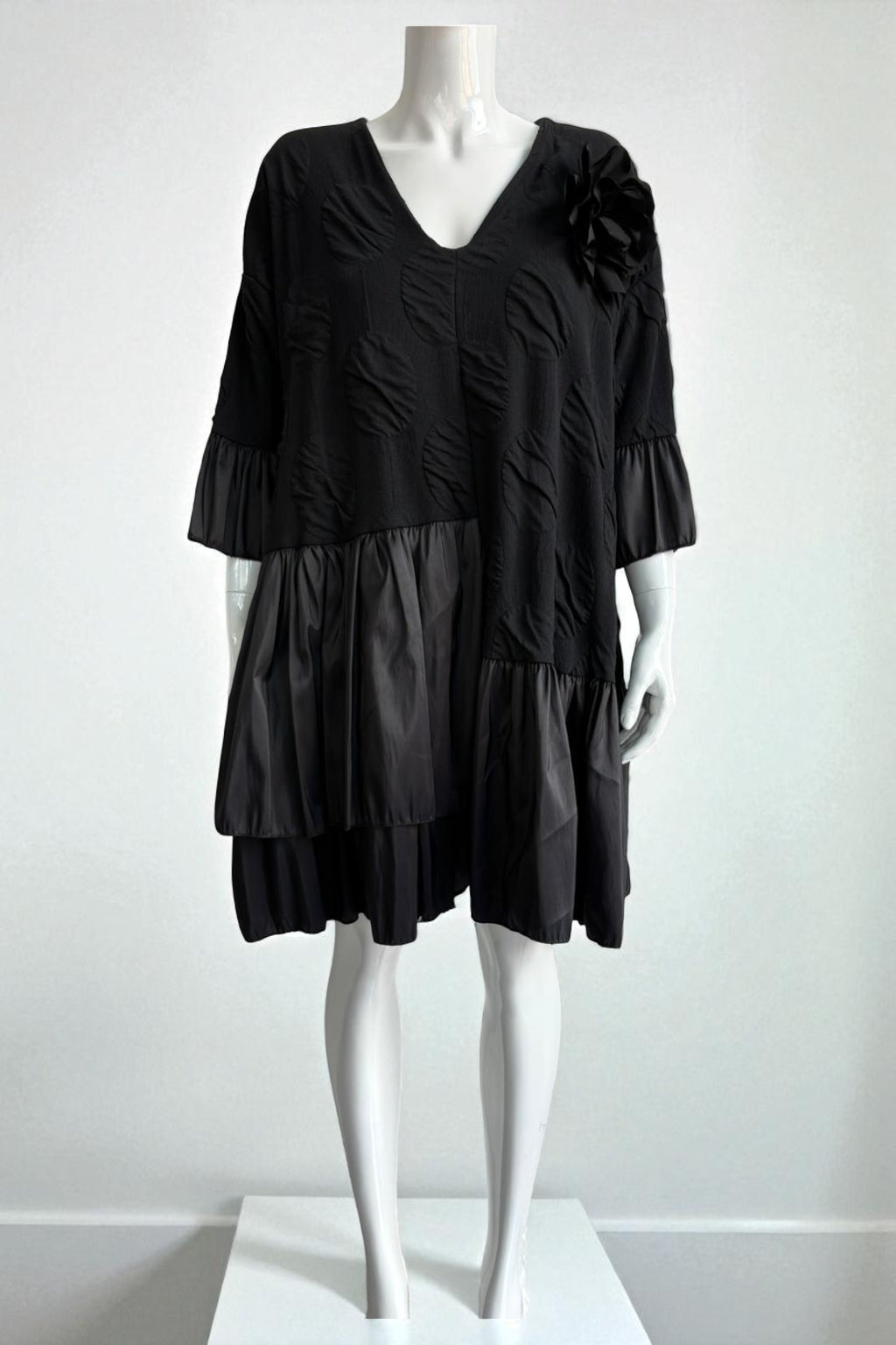 Made in Italy V Neck Pattern Dress Partywear