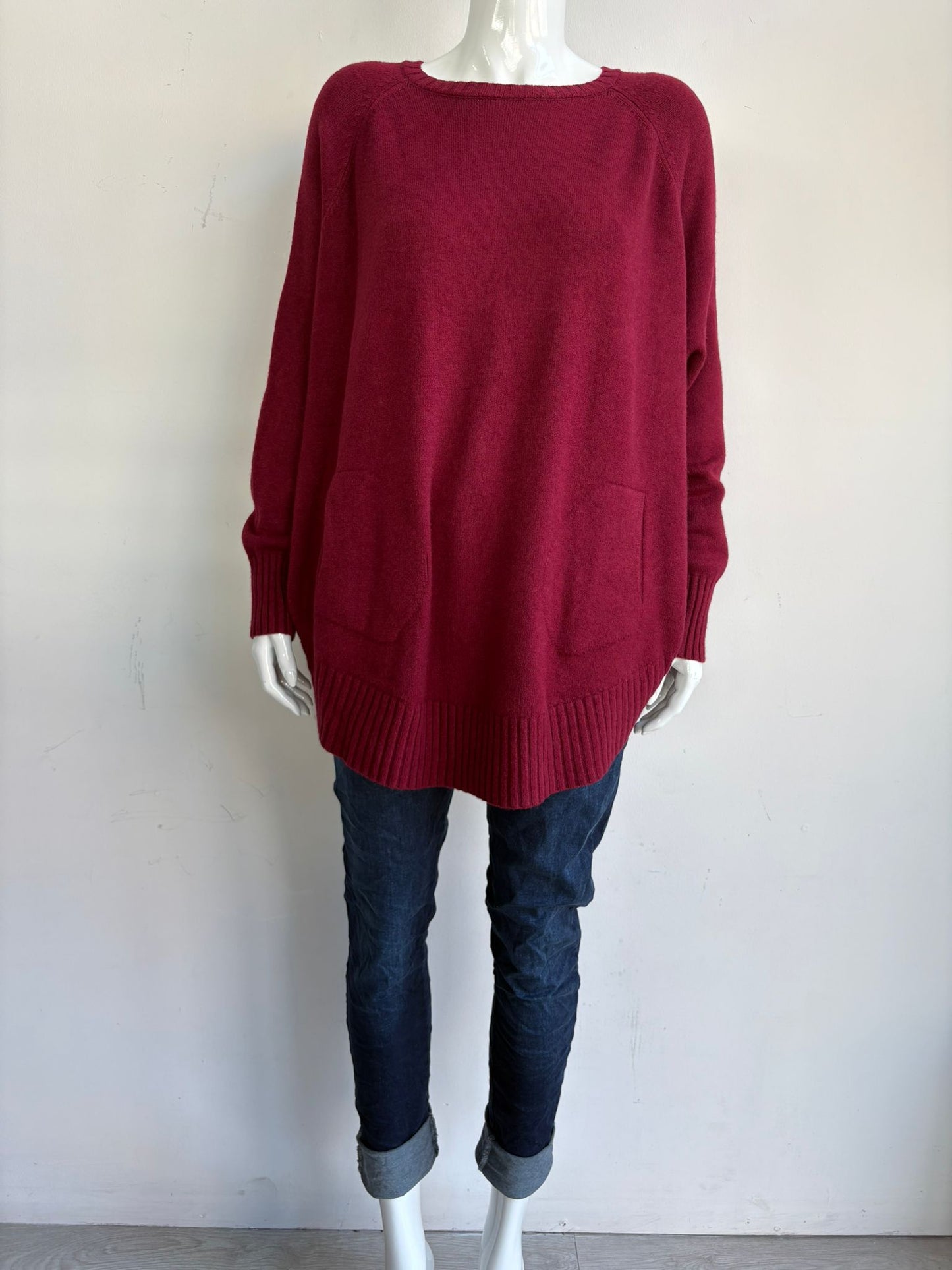 Made in Italy Soft Circle Bottom Knit