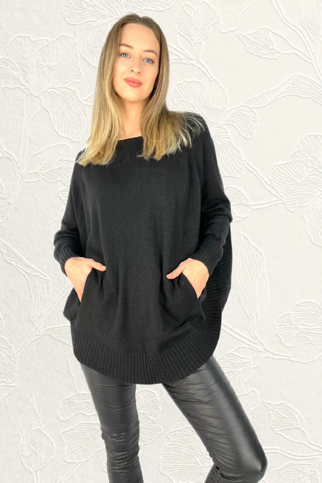 Made in Italy Soft Circle Bottom Knit