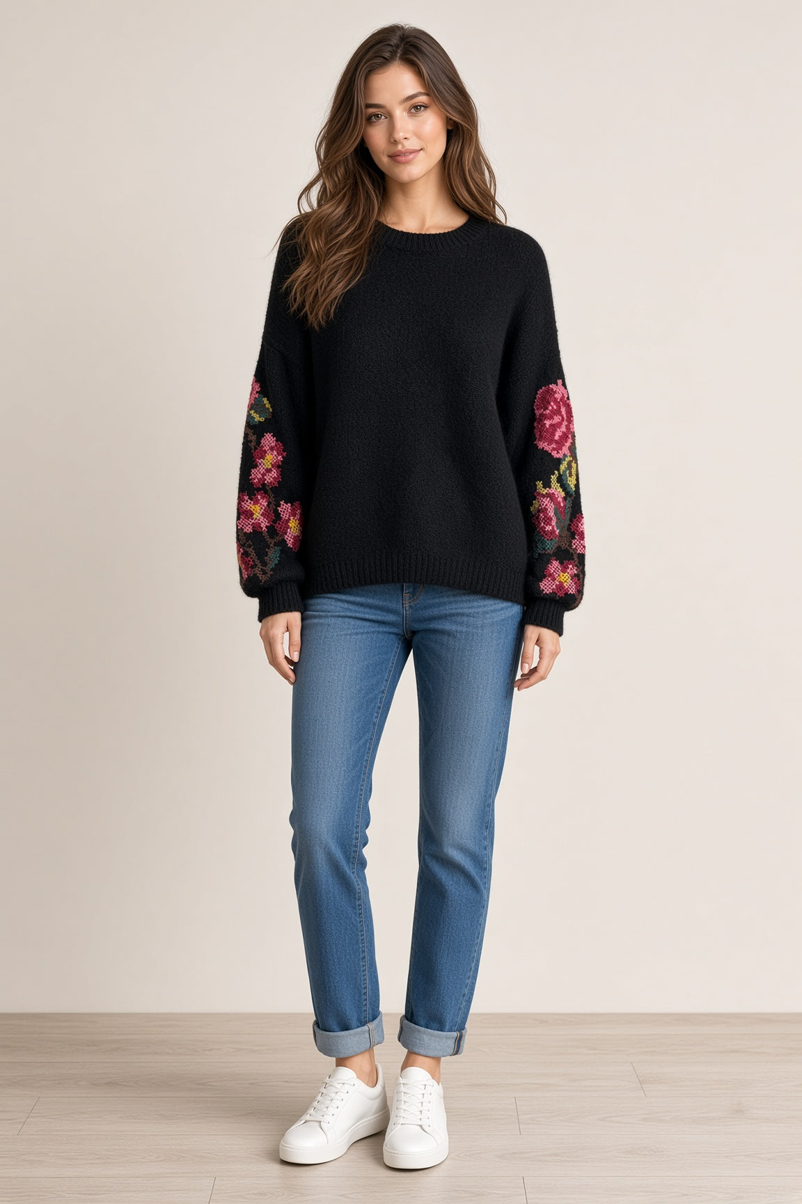 Zetaotto Embroided Sleeve Jumper