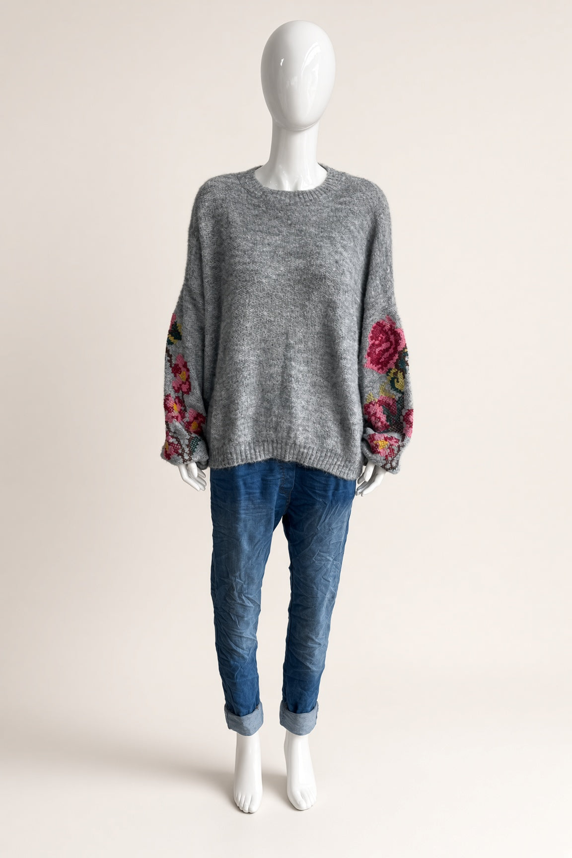 Zetaotto Embroided Sleeve Jumper