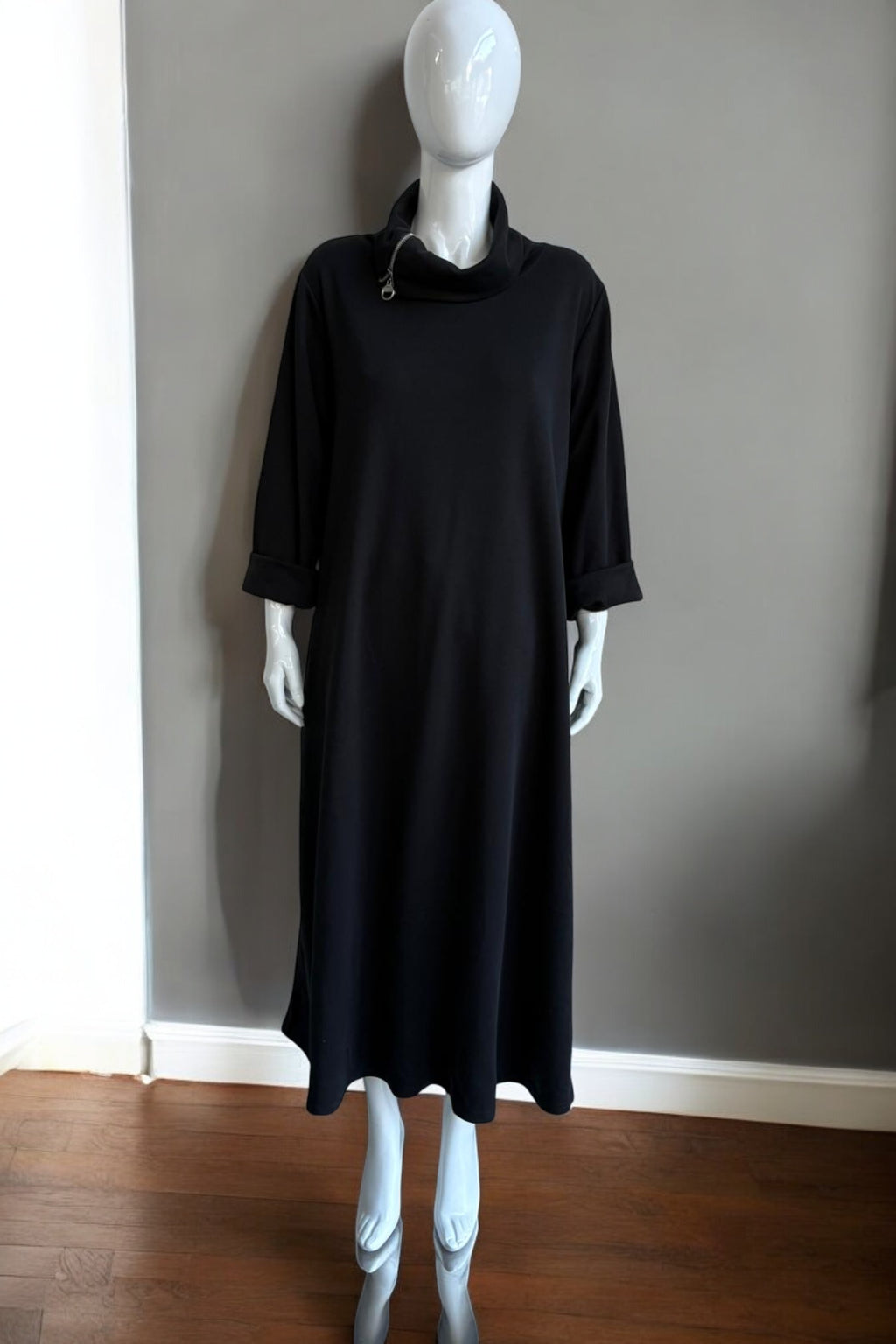Made in Italy Long Relaxed-Fit Cowl Neck Dress