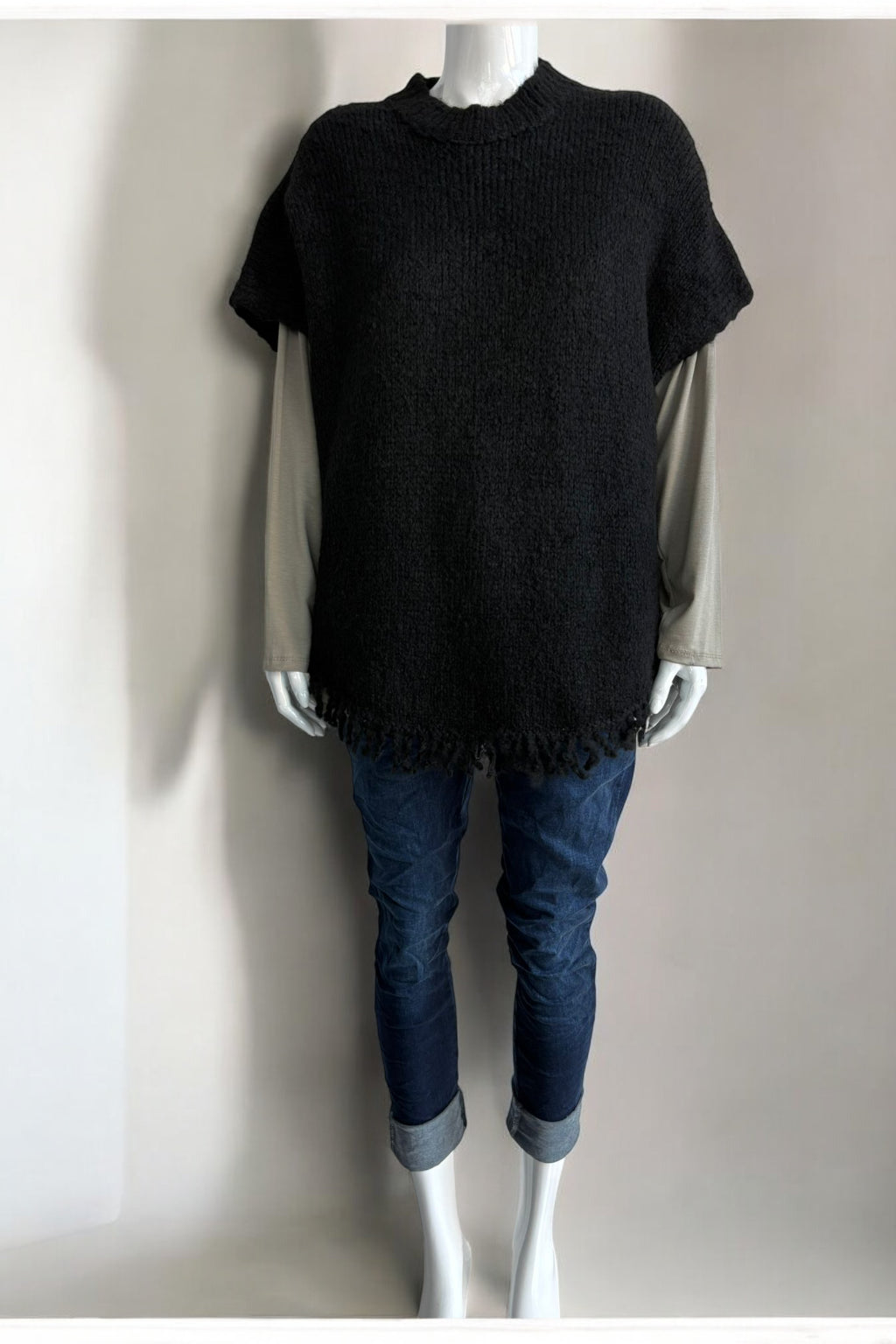 Wool Sleeveless Knitted Tassel Jumper