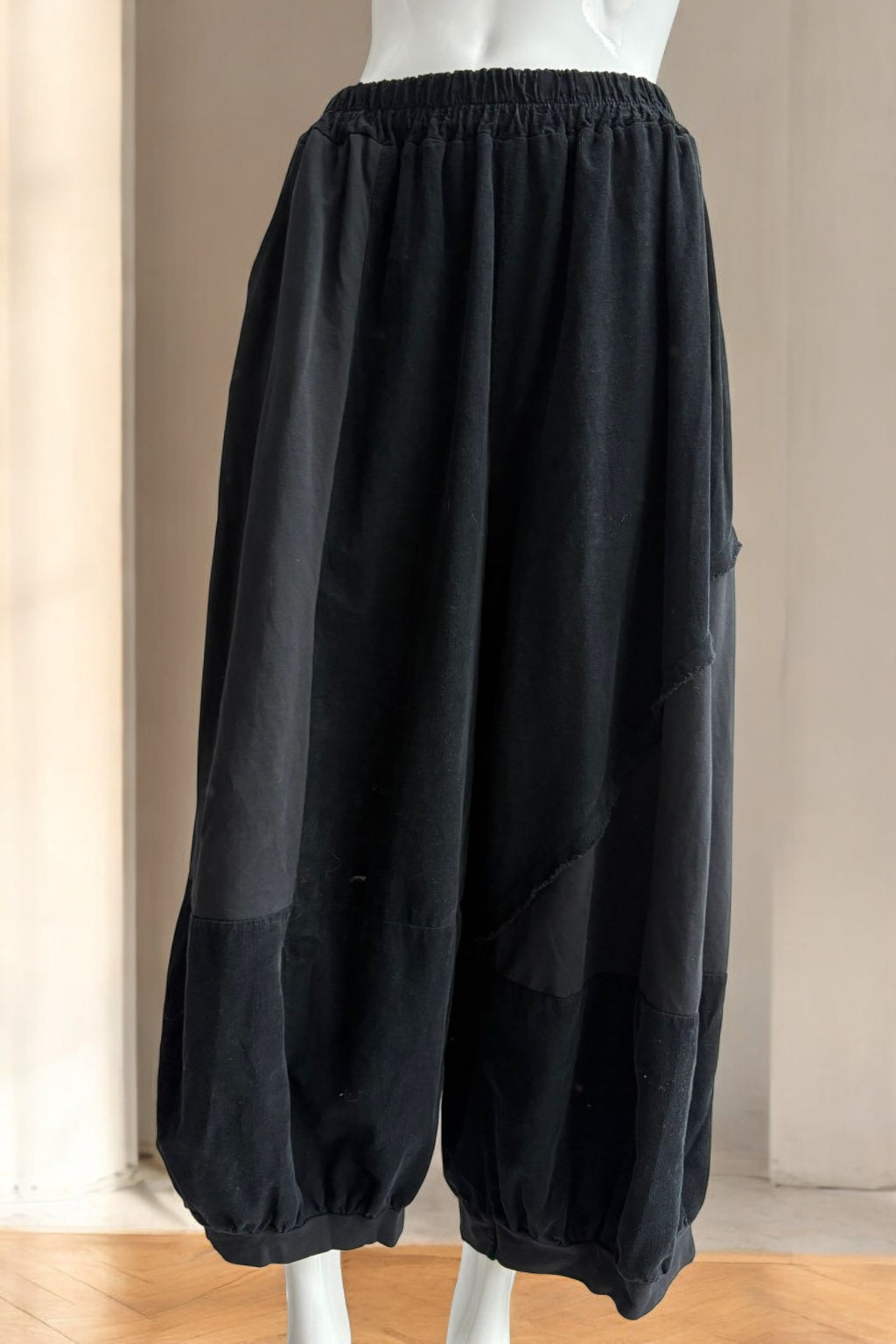 Made In Italy Corduroy Balloon Pant Lagenlook