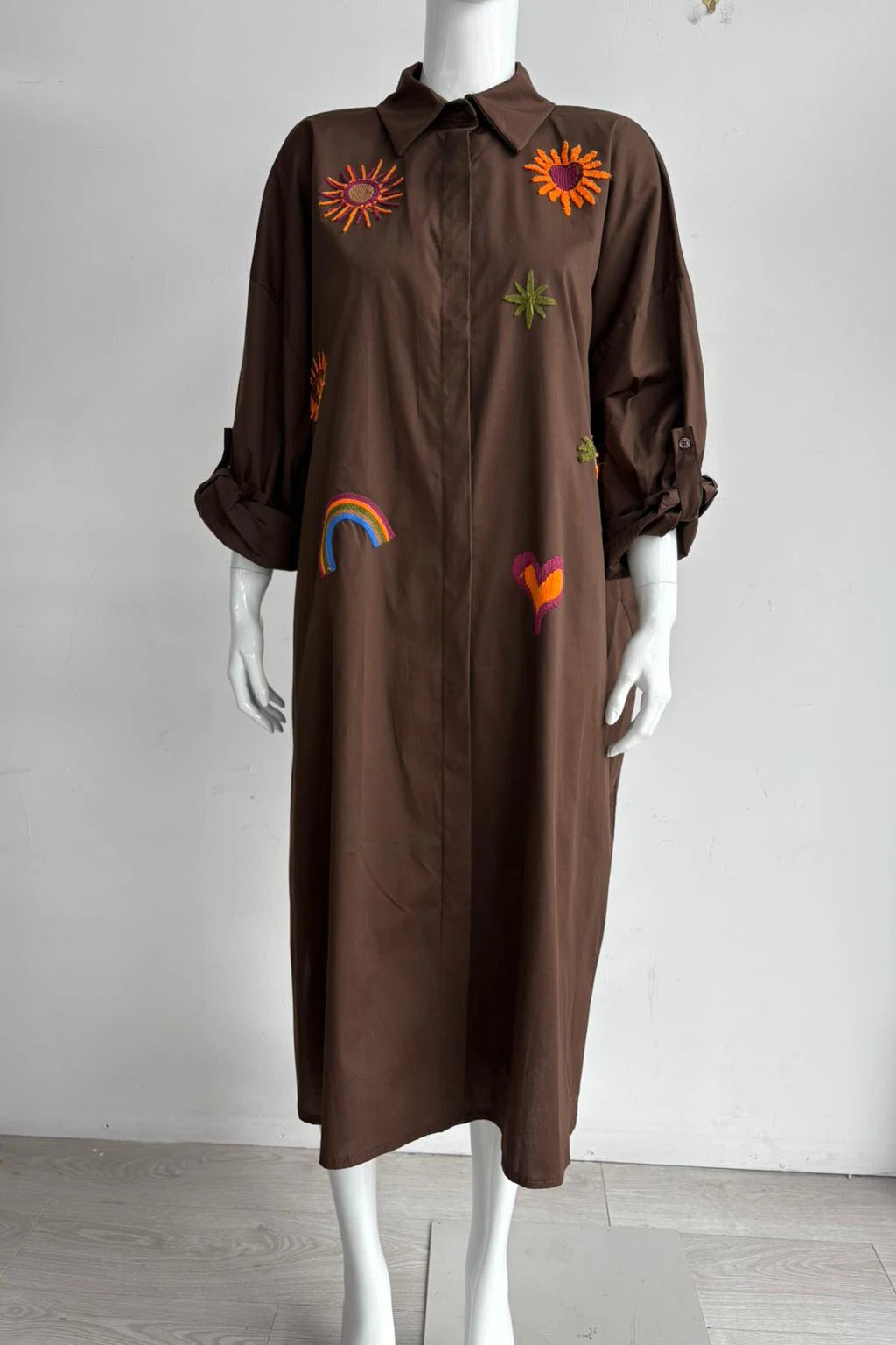 Zetaotto Embroidered Shirt Dress