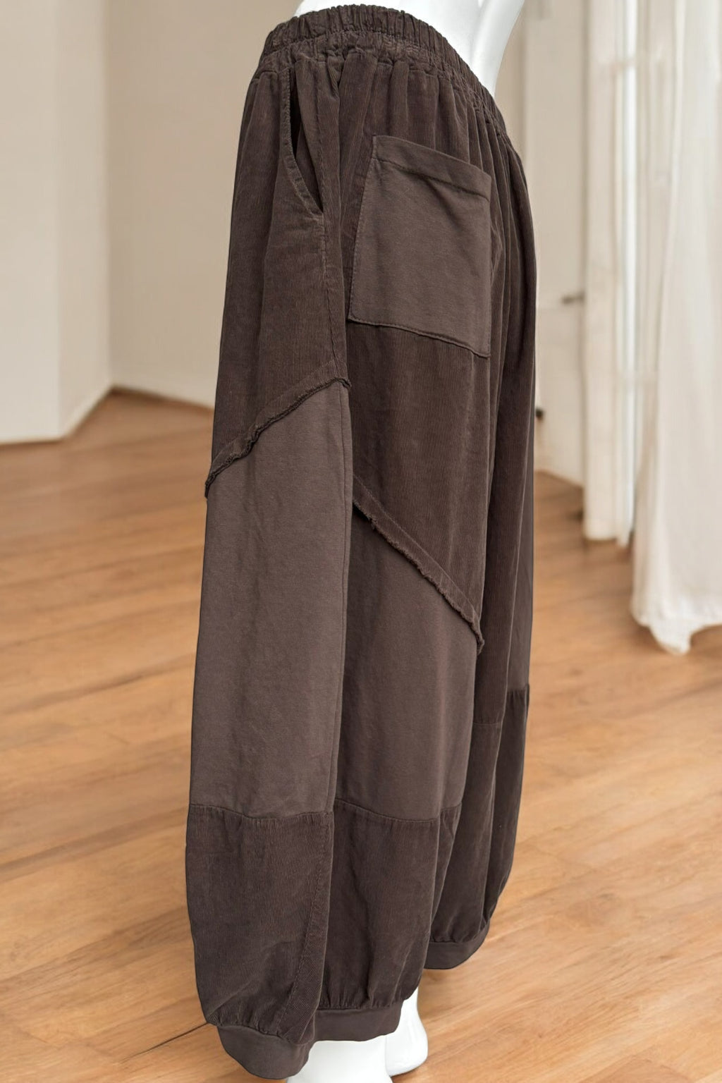 Made In Italy Corduroy Balloon Pant Lagenlook