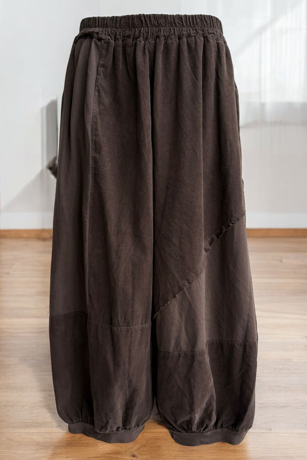 Made In Italy Corduroy Balloon Pant Lagenlook