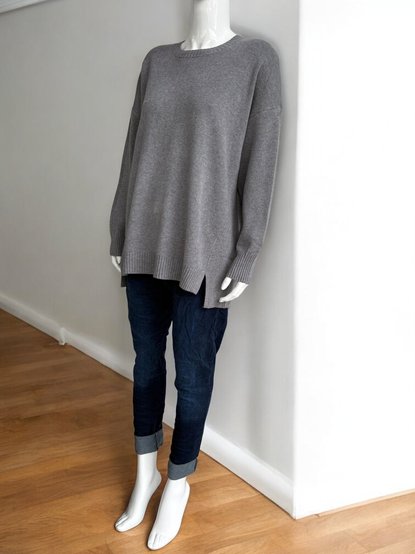 Made in Italy Soft Knit Split Hem Jumper