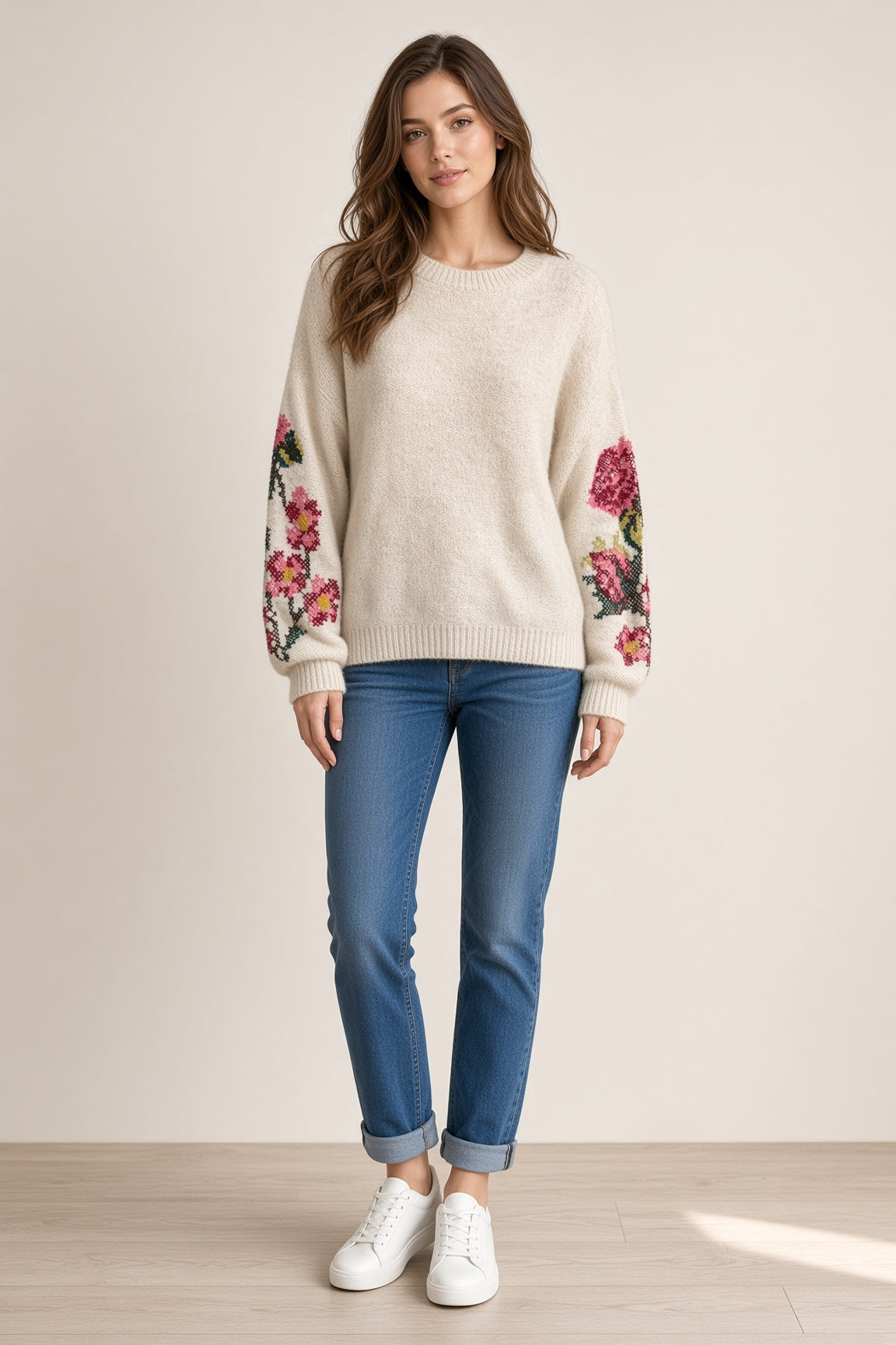 Zetaotto Embroided Sleeve Jumper