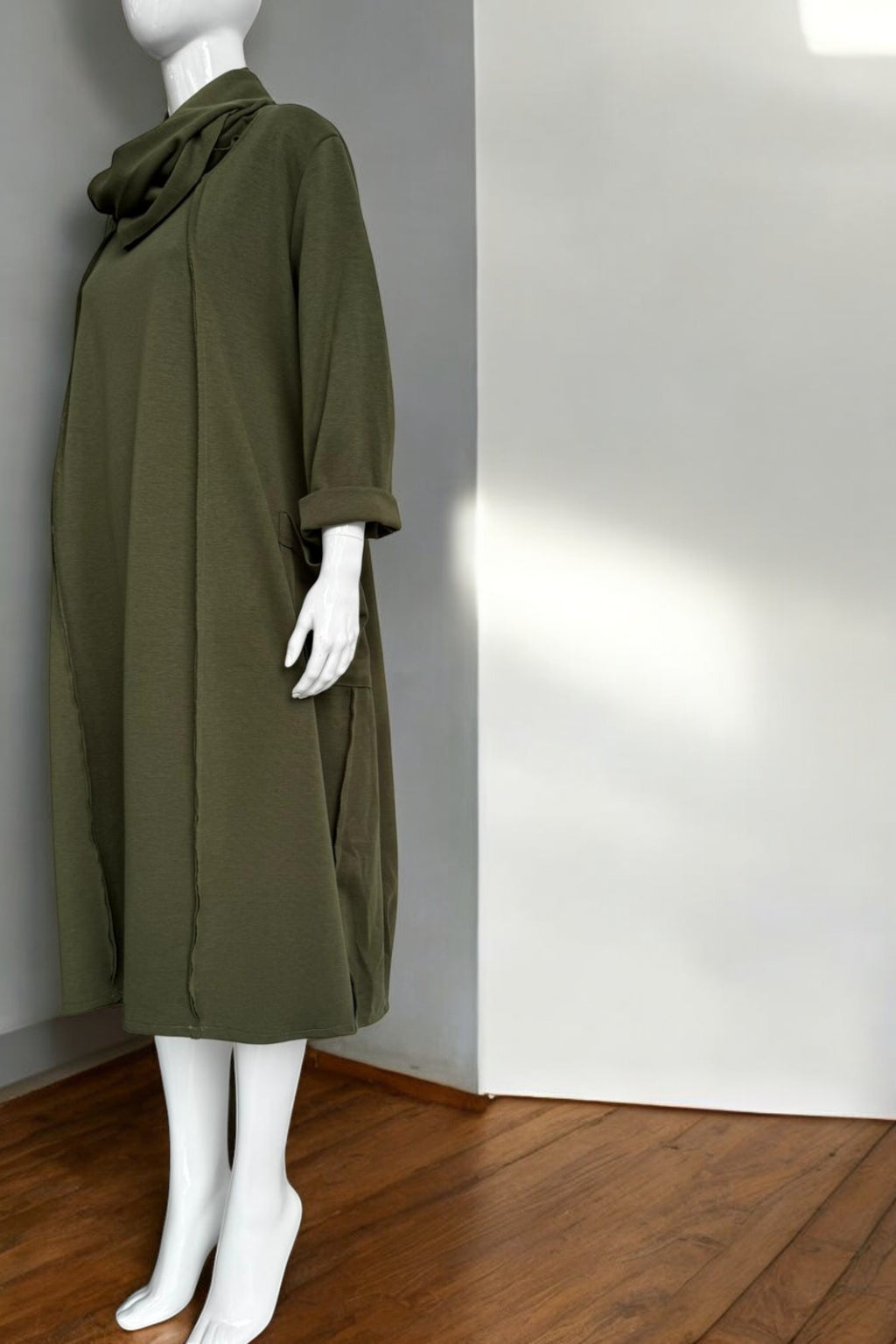 Oversized Long-Sleeve Casual Midi Dress with Cowl Neck