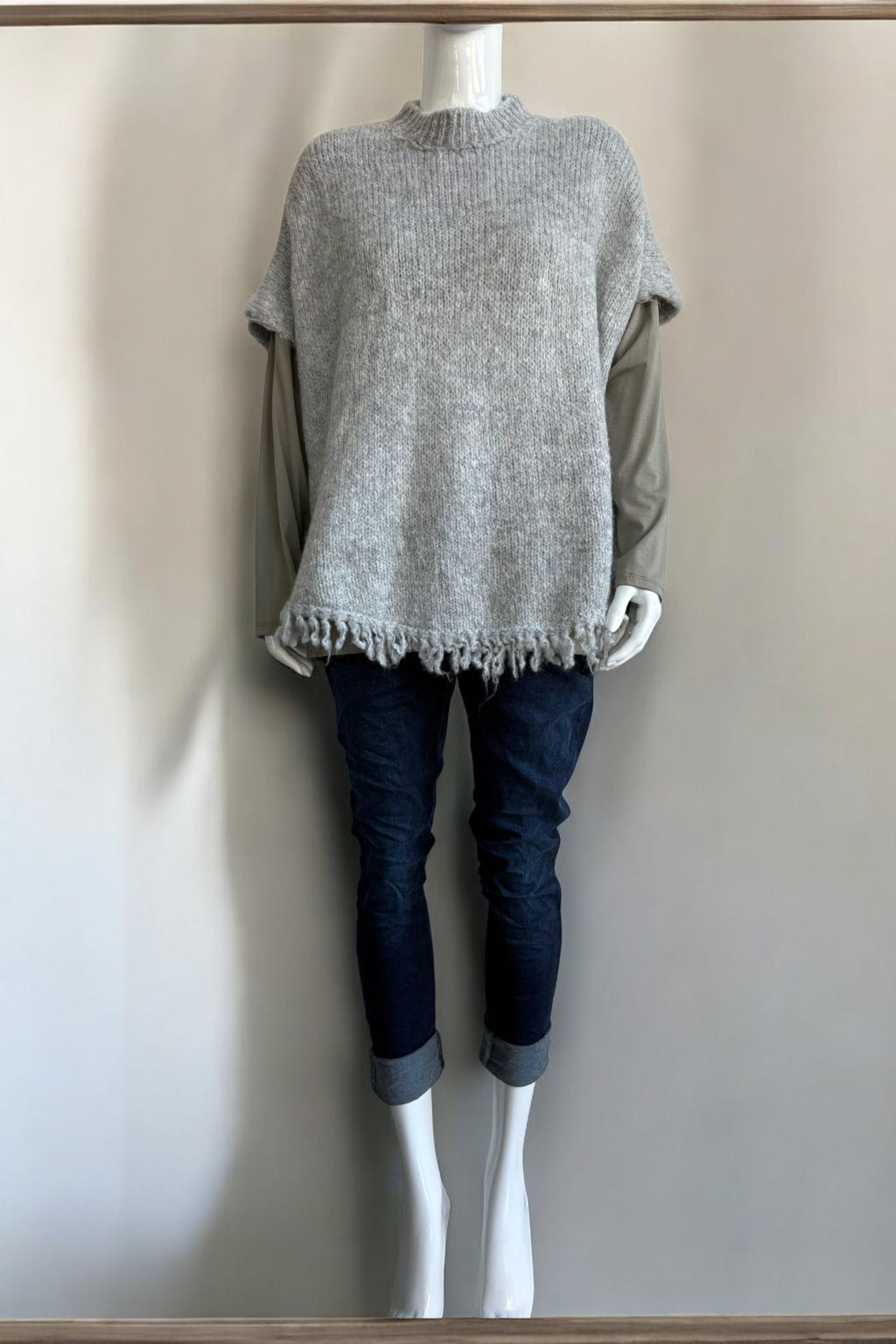 Wool Sleeveless Knitted Tassel Jumper