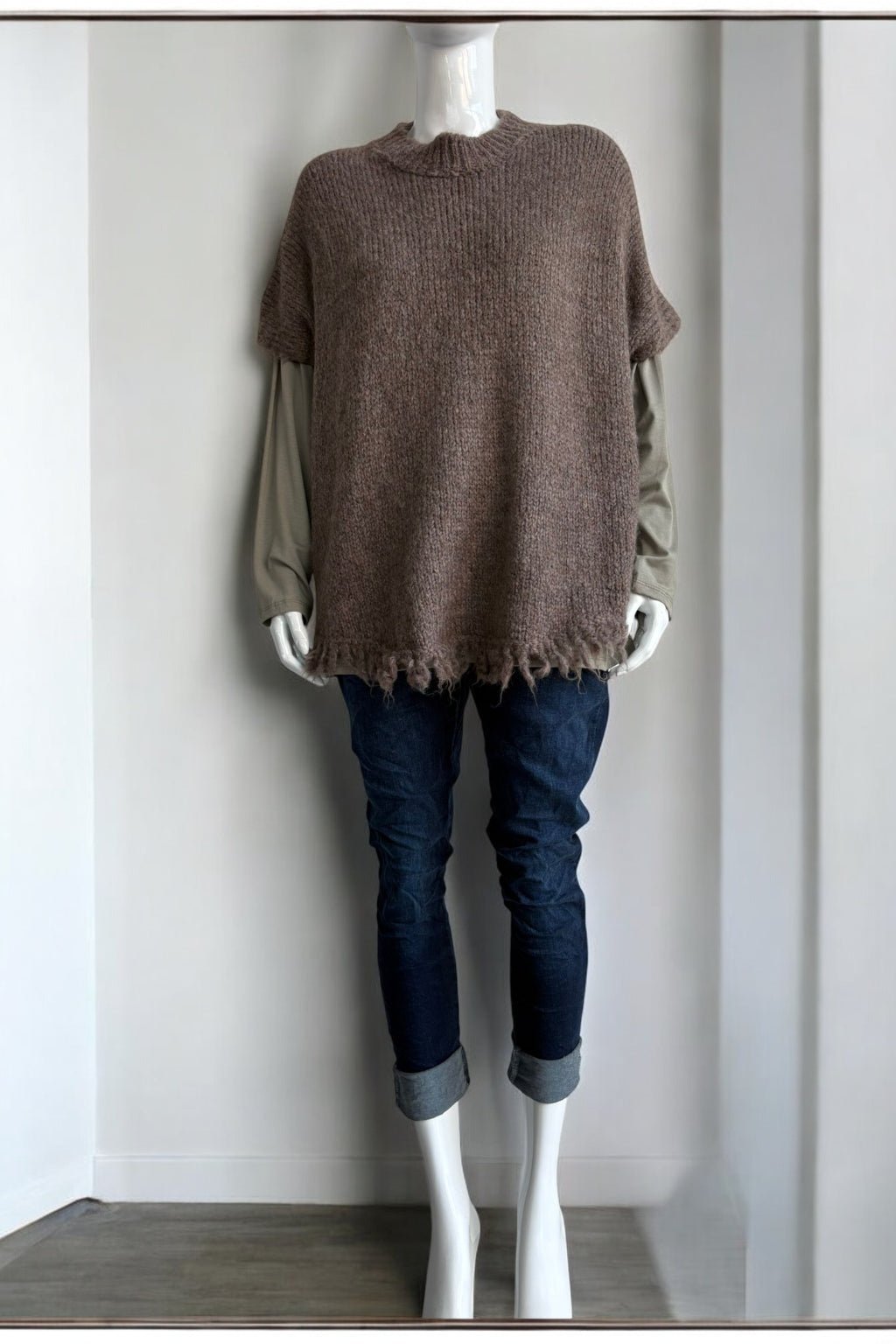 Wool Sleeveless Knitted Tassel Jumper