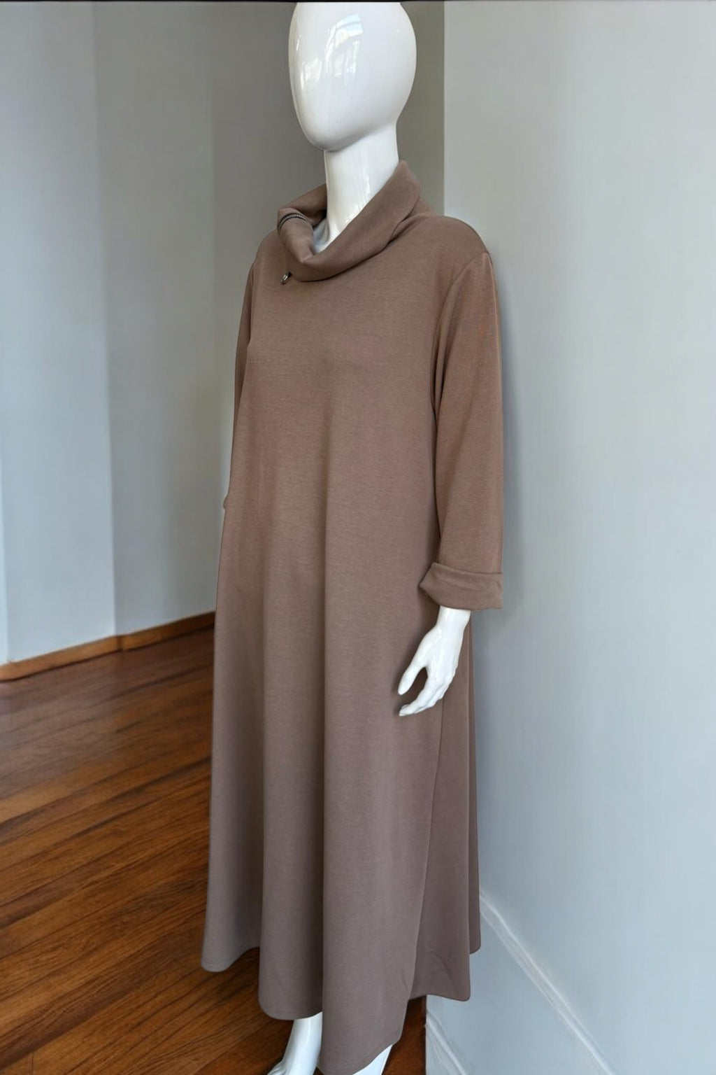 Made in Italy Long Relaxed-Fit Cowl Neck Dress