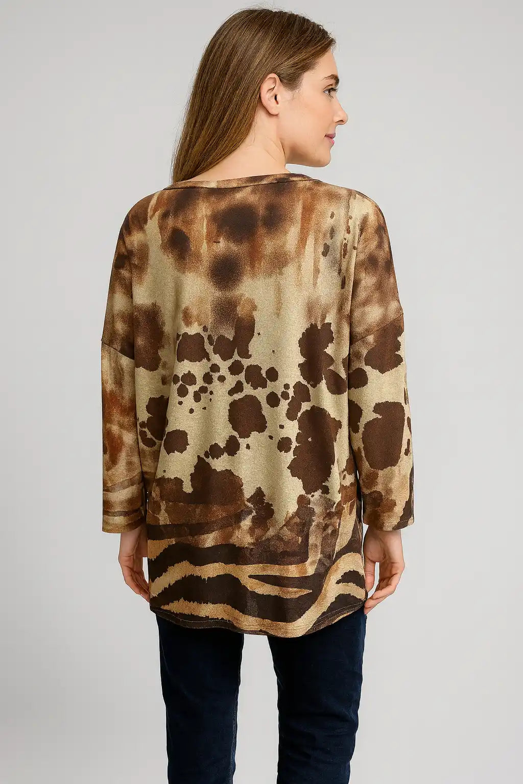 Made in Italy V Neck Print Top