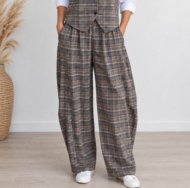 Women's Plaid Barrel Leg Pant