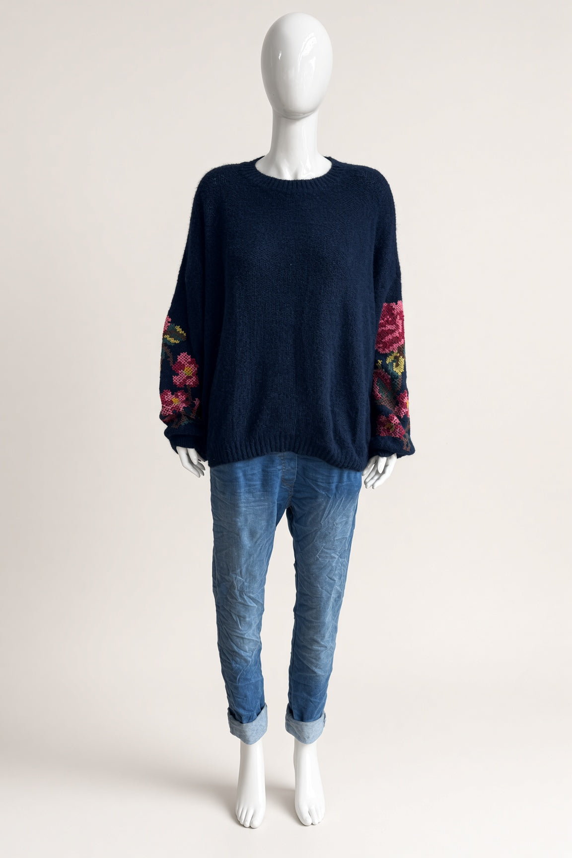 Zetaotto Embroided Sleeve Jumper