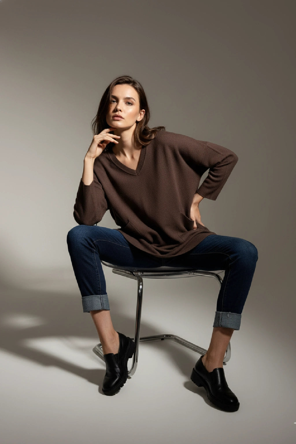 Women's Oversized V-Neck Jumper with Front Pockets