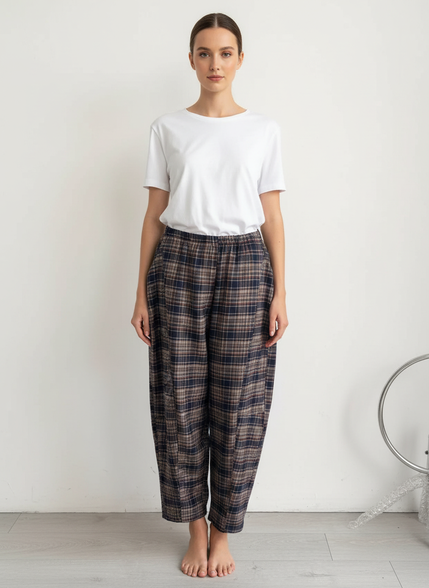 Women's Plaid Barrel Leg Pant