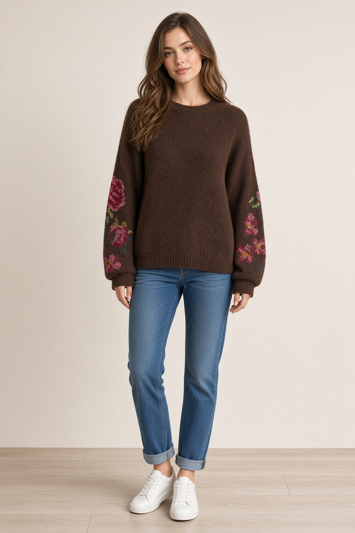 Zetaotto Embroided Sleeve Jumper