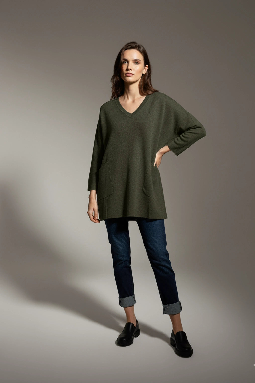 Women's Oversized V-Neck Jumper with Front Pockets