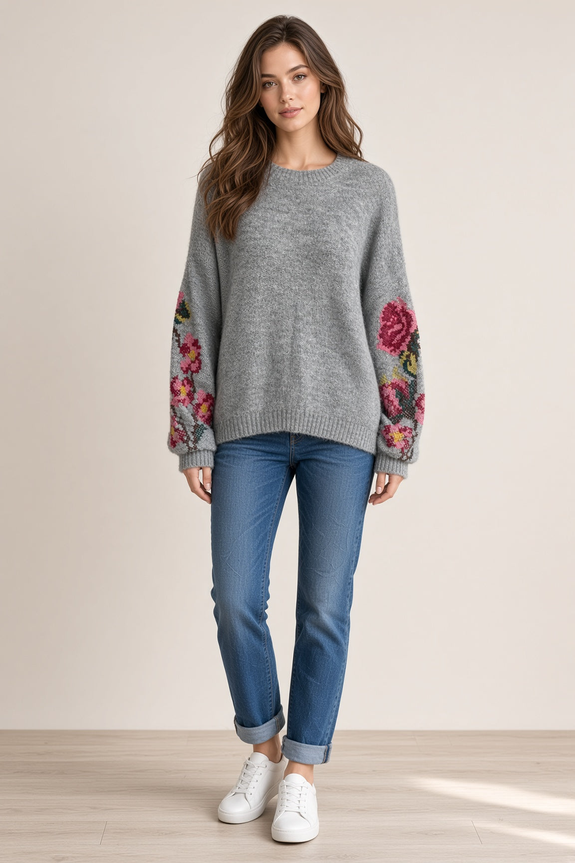 Zetaotto Embroided Sleeve Jumper