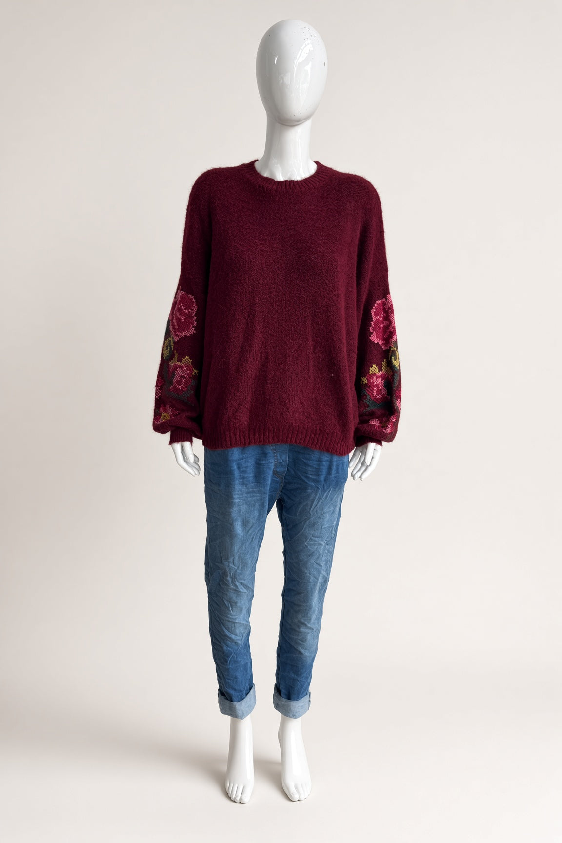 Zetaotto Embroided Sleeve Jumper