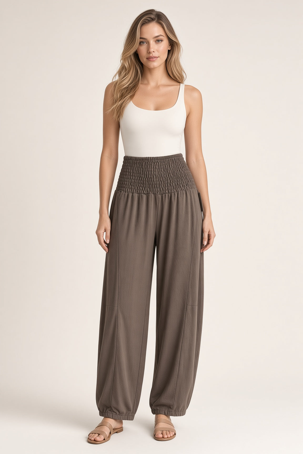 Shirred Elastic Barrel Leg Pant